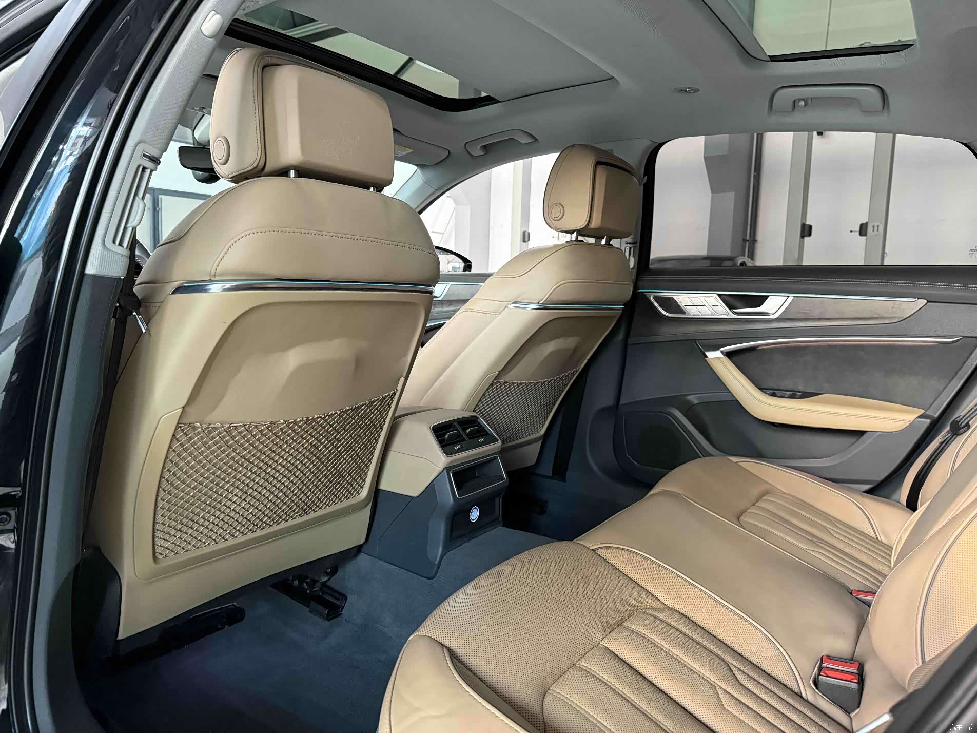 Audi A6L, 2021 8