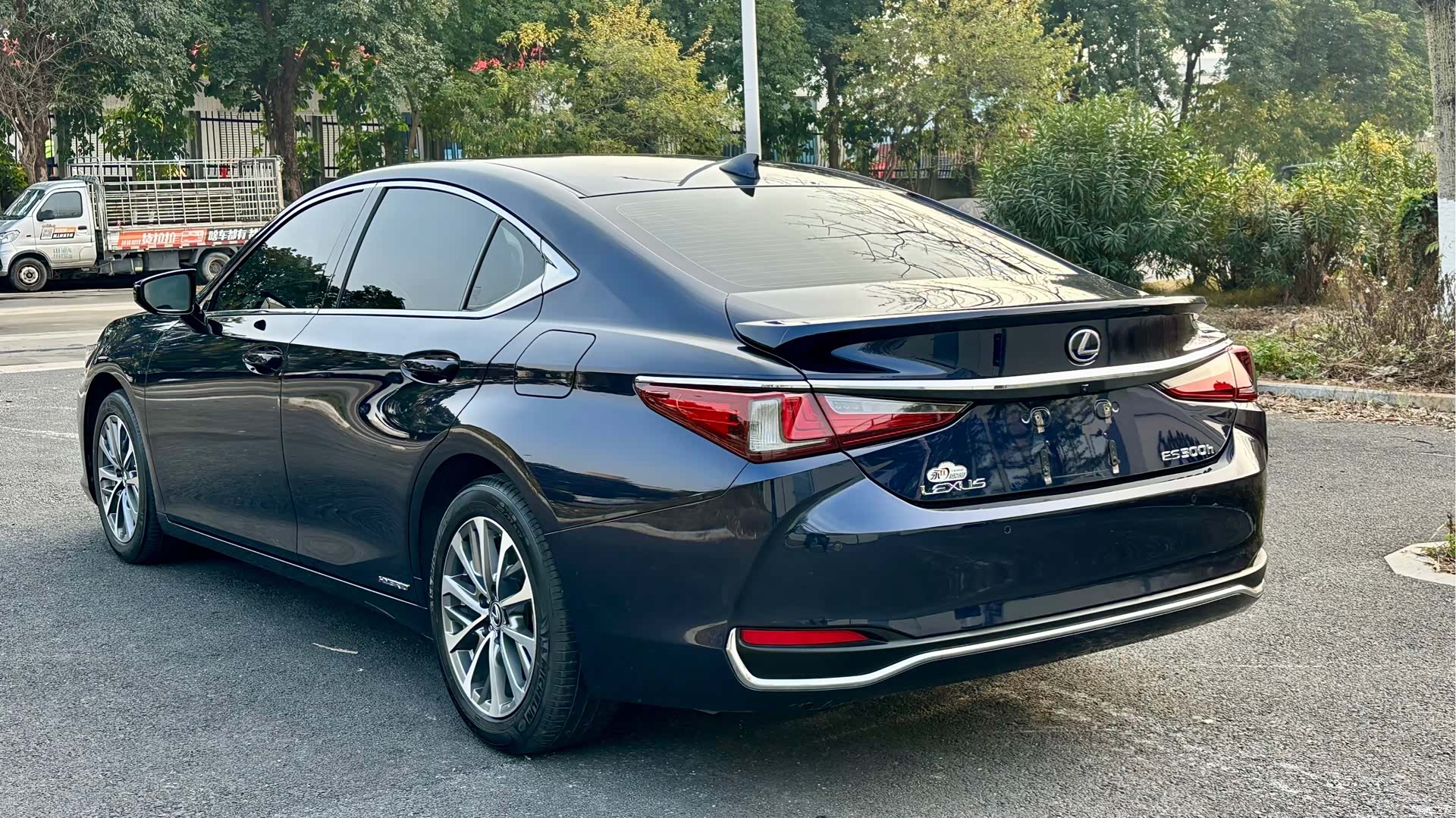 Lexus ES, 2022 9