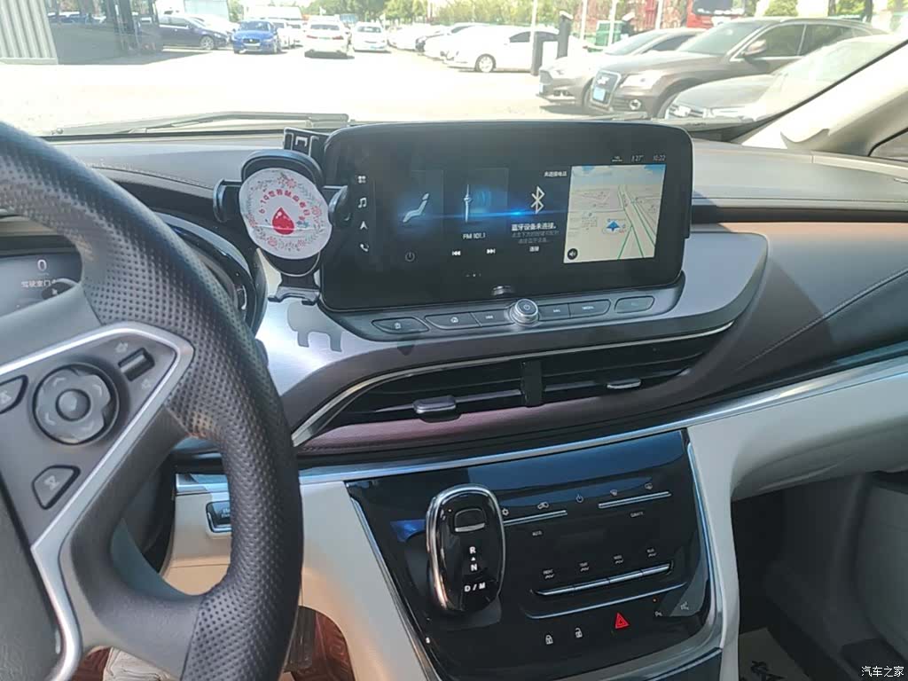 Buick GL8, 2021 9