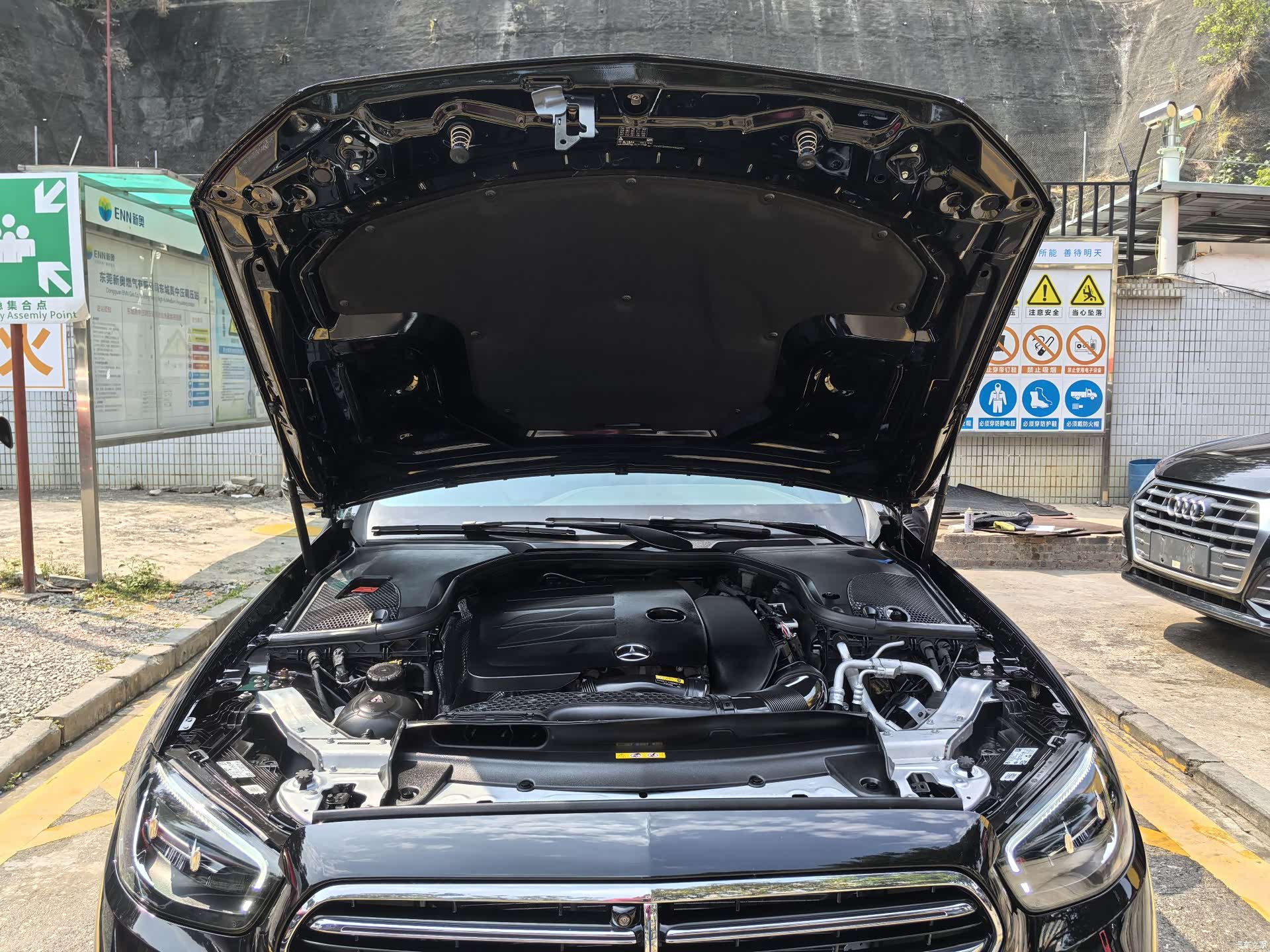 Mercedes-Benz E-Class, 2022 17