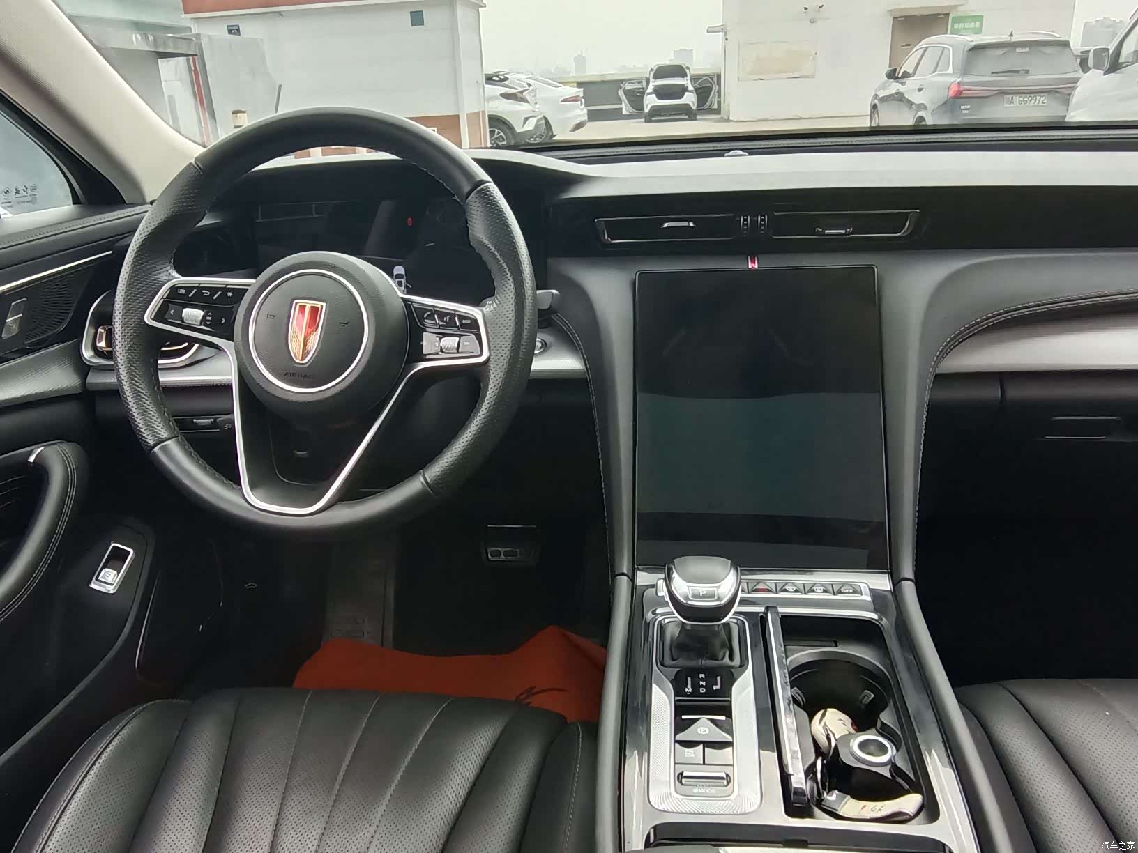 Hongqi H5, 2023 4