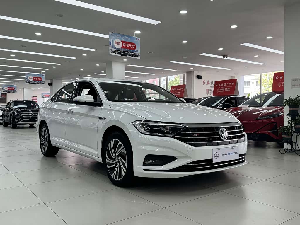 Volkswagen Sagitar