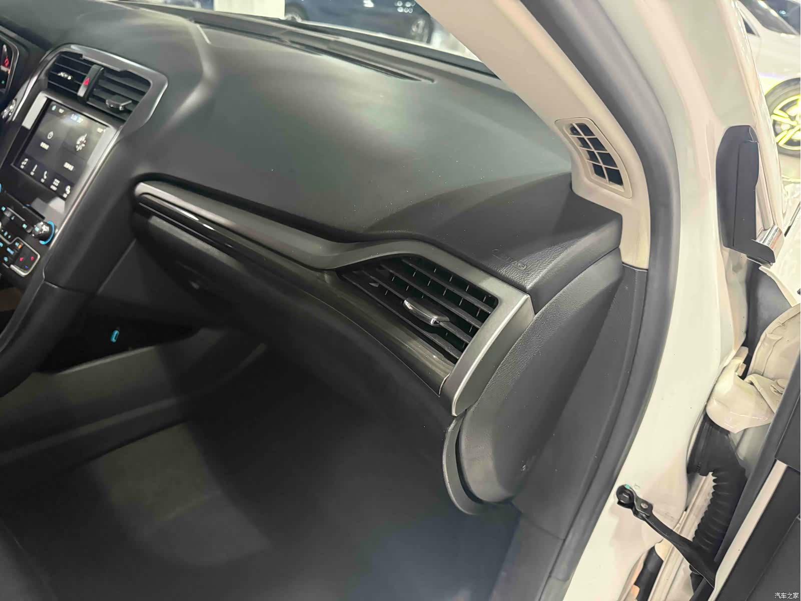 Ford Mondeo, 2017 25