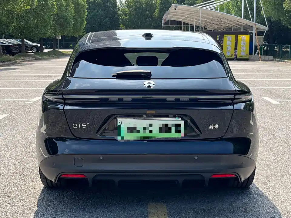 NIO ET5T