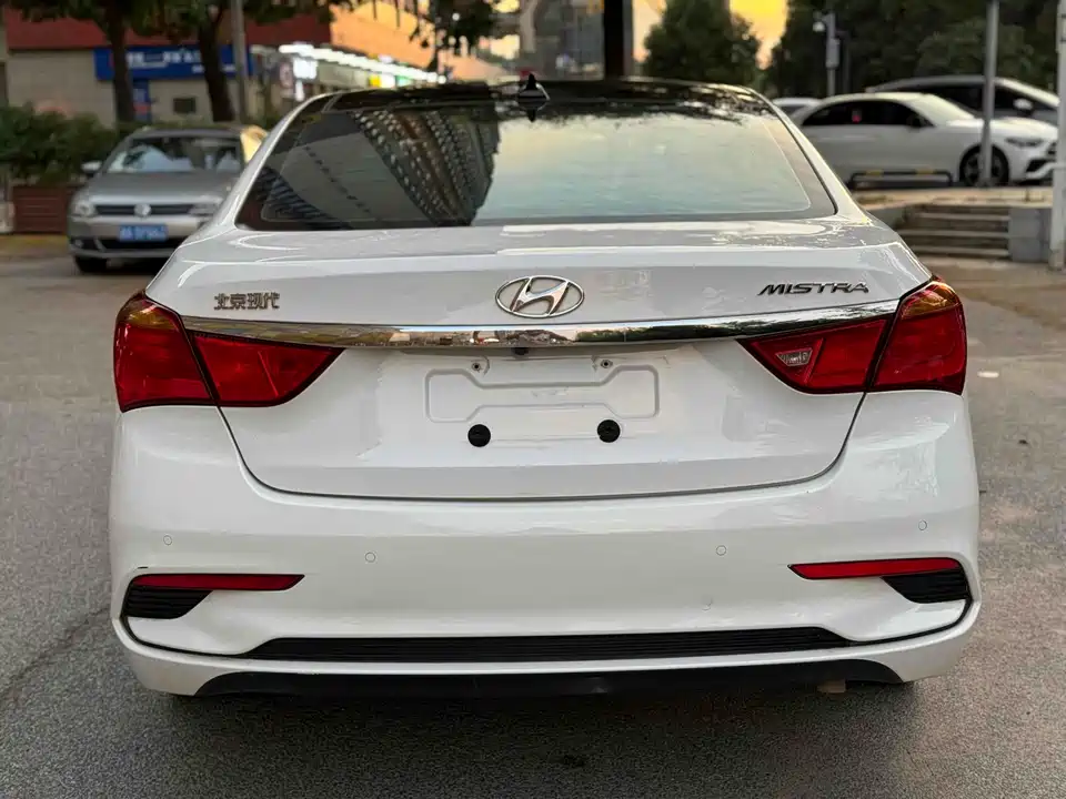 Hyundai Name picture