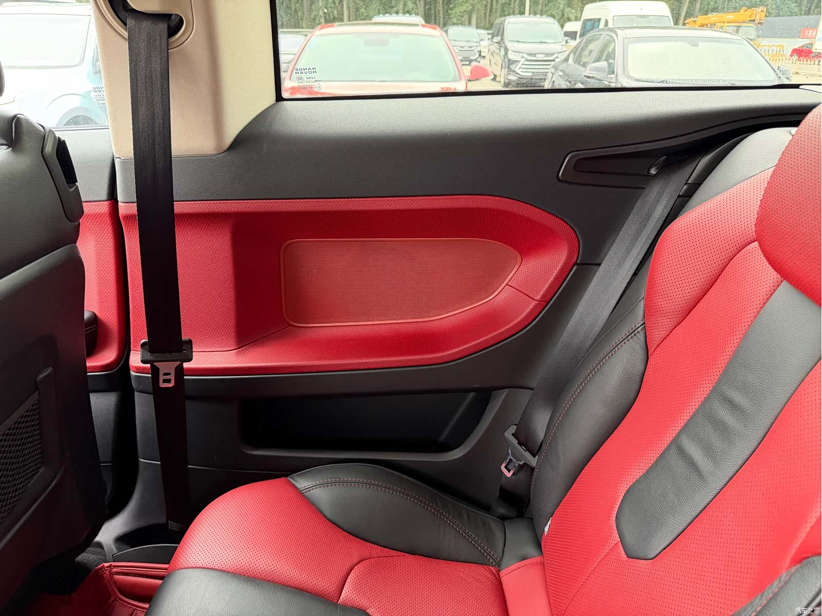 Land Rover Range Rover, 2012 32