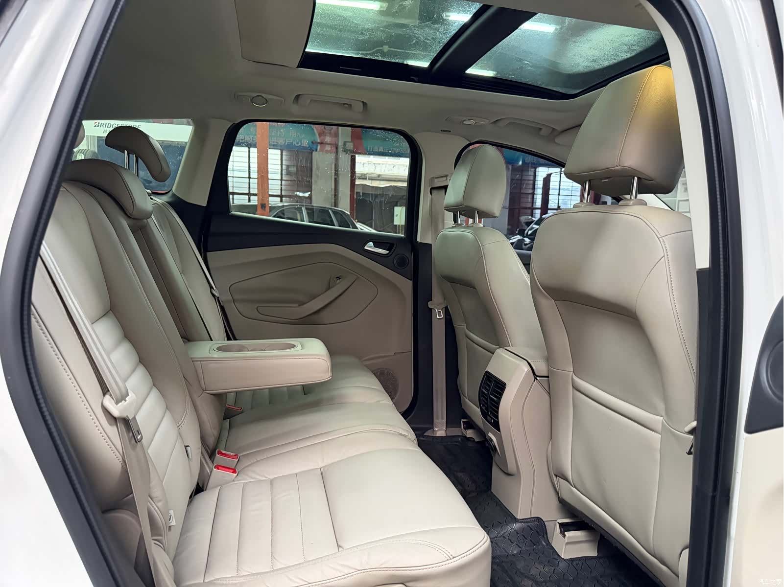 Ford Kuga, 2013 27