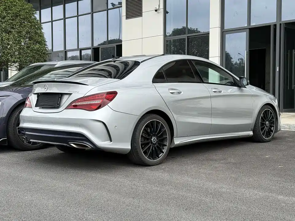 Mercedes-Benz CLA