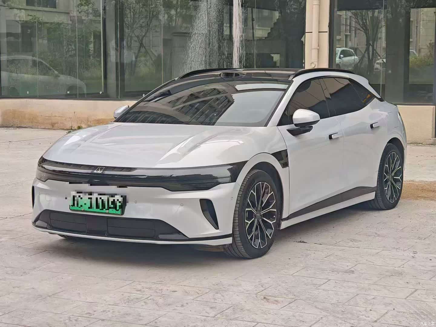 Zeekr 007, 2025 3