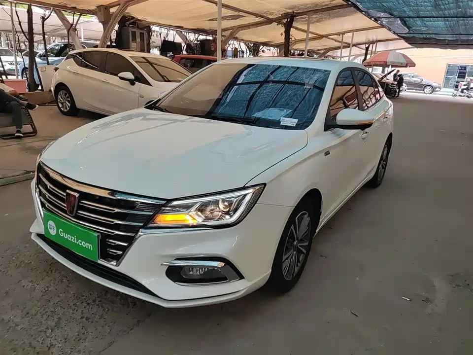 Roewe i5