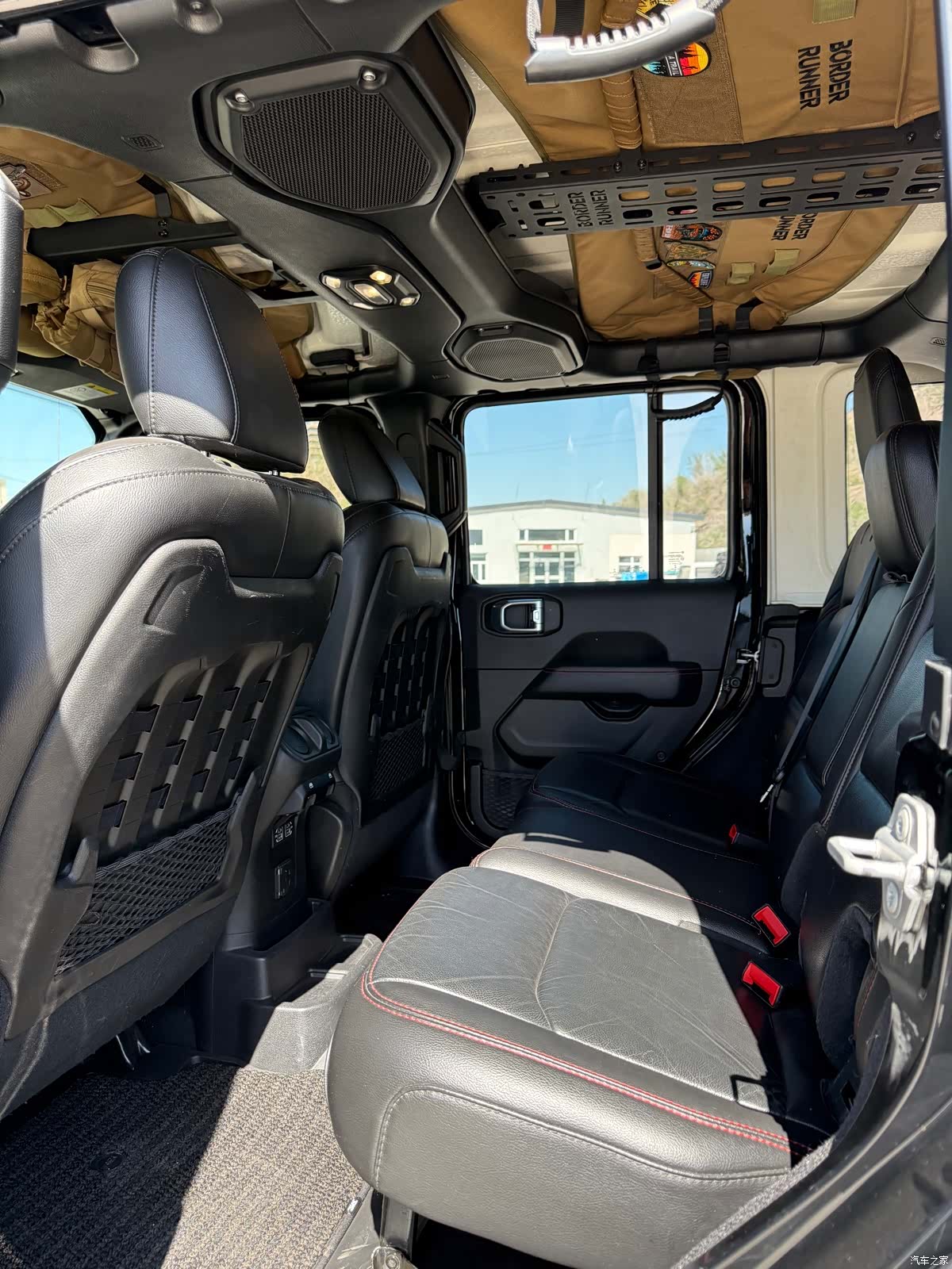 Jeep Wrangler, 2022 4