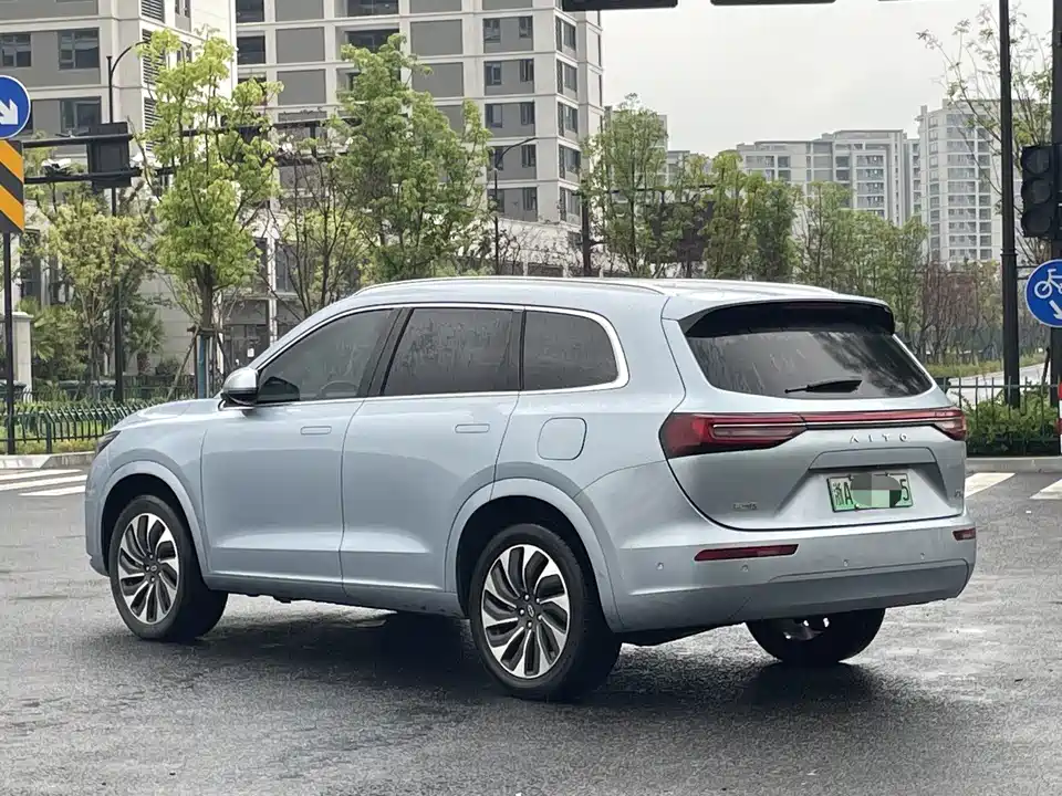 AITO Ask the world M7