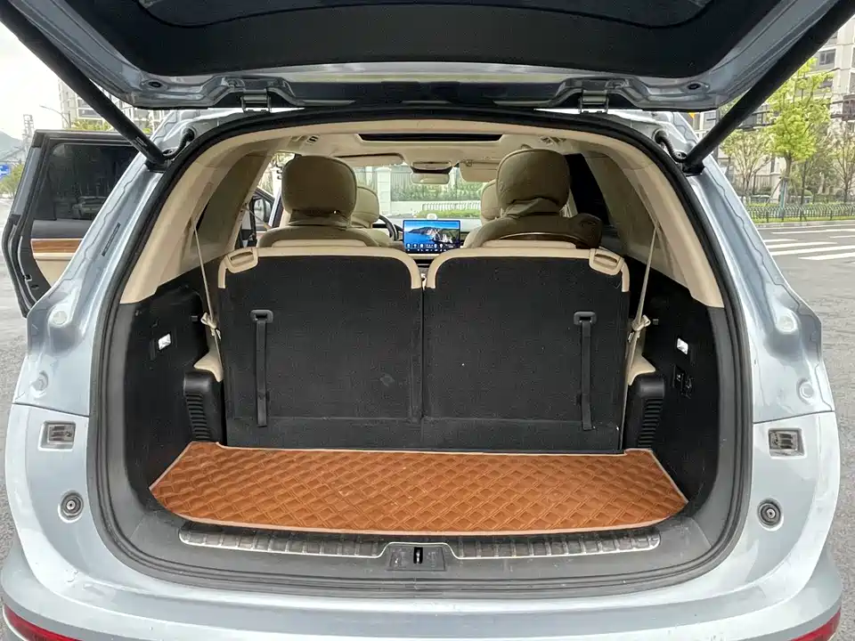 AITO Ask the world M7