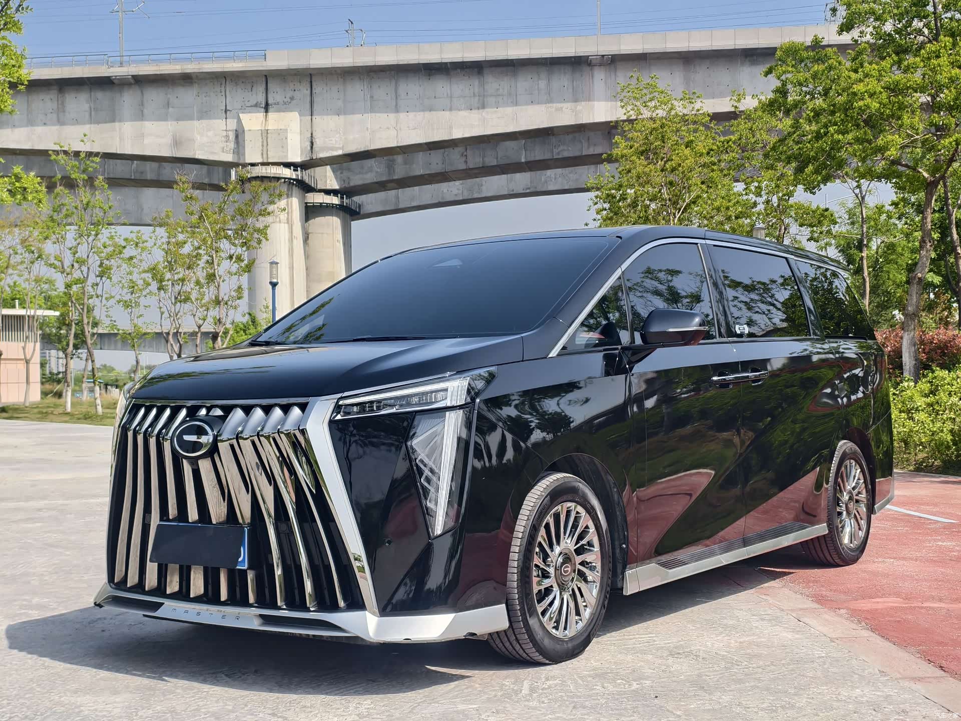 Trumpchi M8, 2025 1