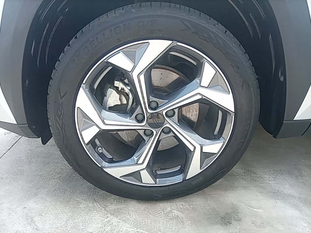 Geely Boyue, 2024 23