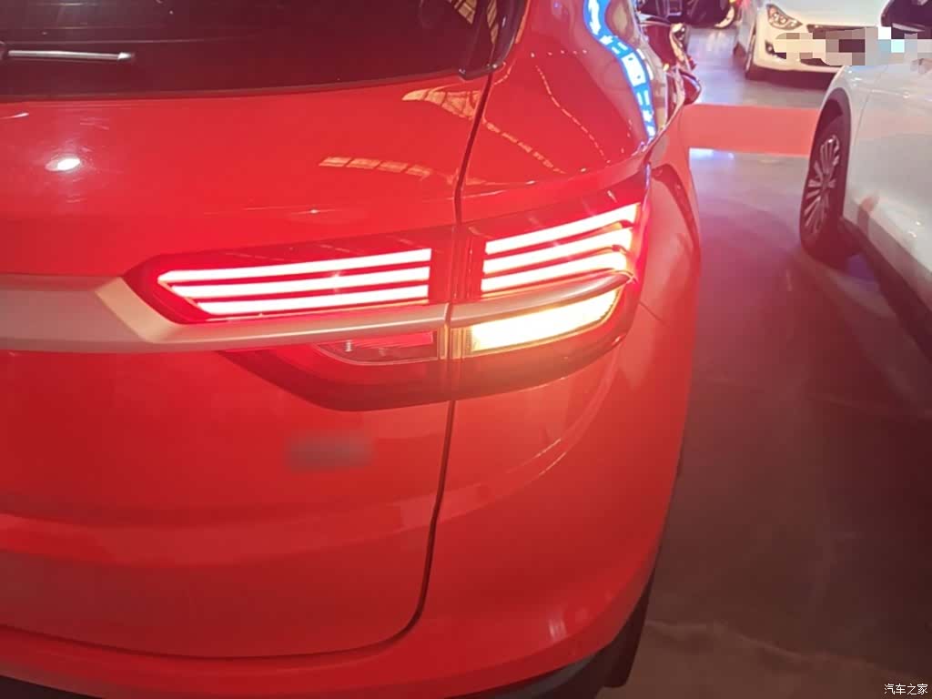 Geely Coolray, 2021 8