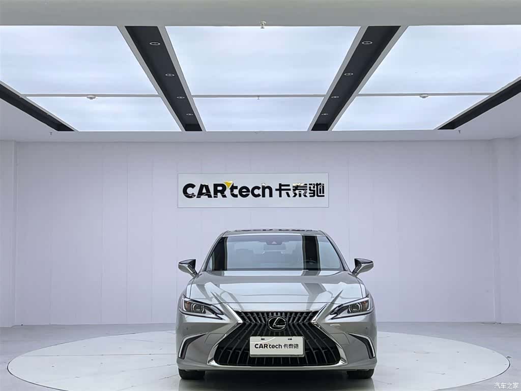 Lexus ES, 2022 8