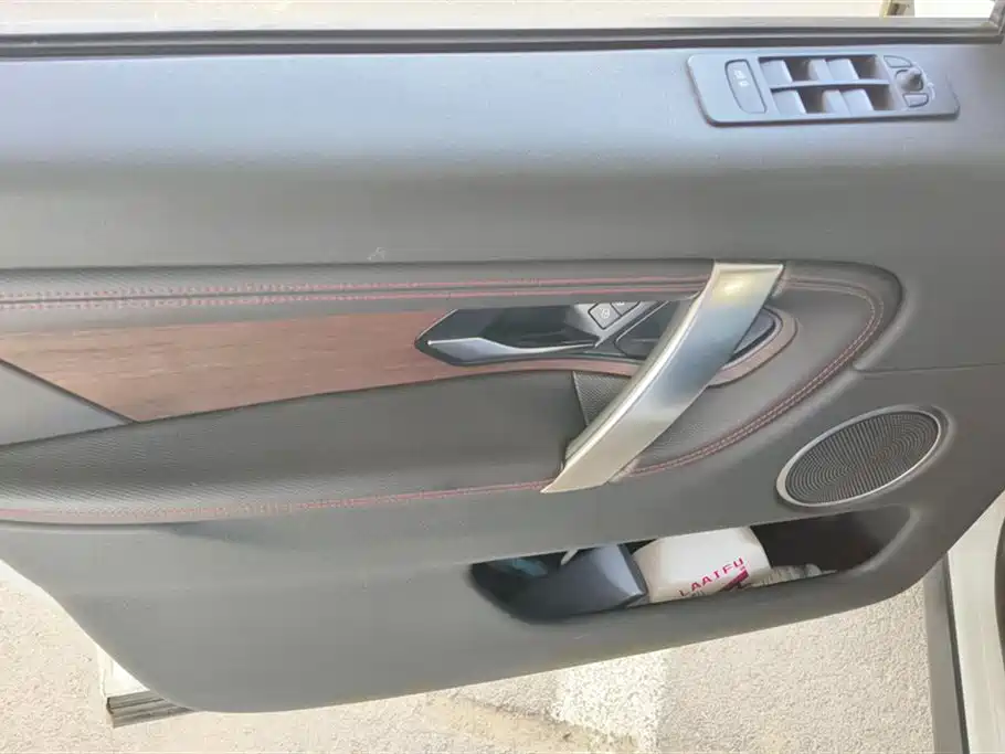 Land Rover Discover sports