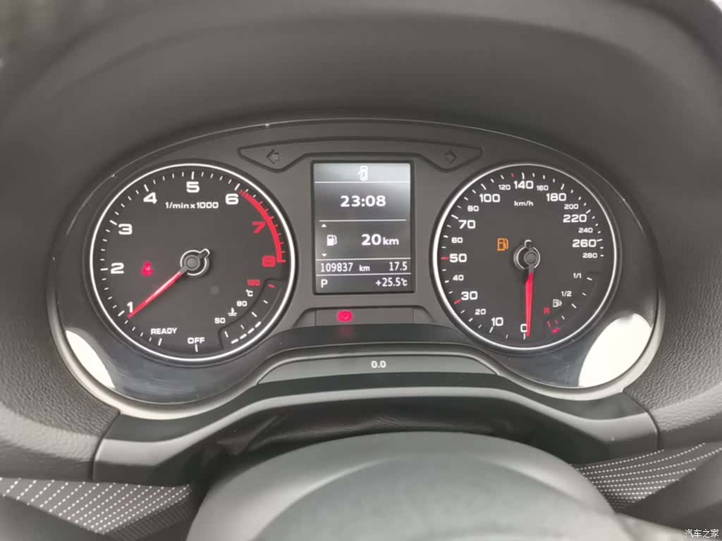 Audi Q2L, 2021 12
