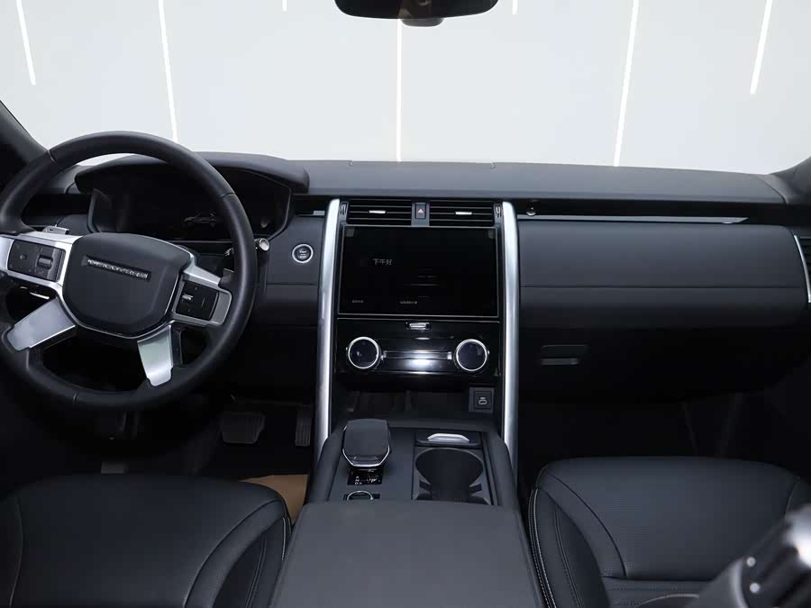 Land Rover Discovery 2025, фото 15