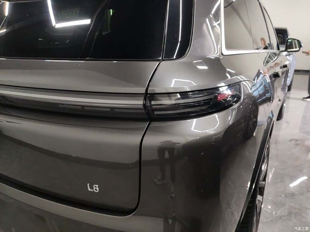 Li Auto L8, 2023 8