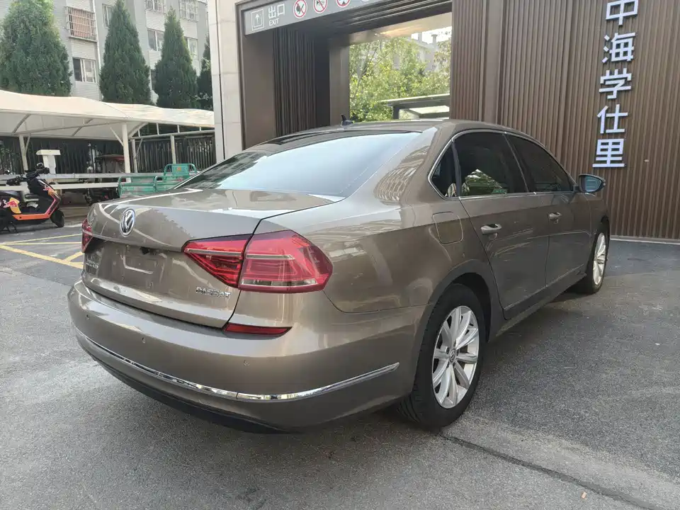 Volkswagen Passat