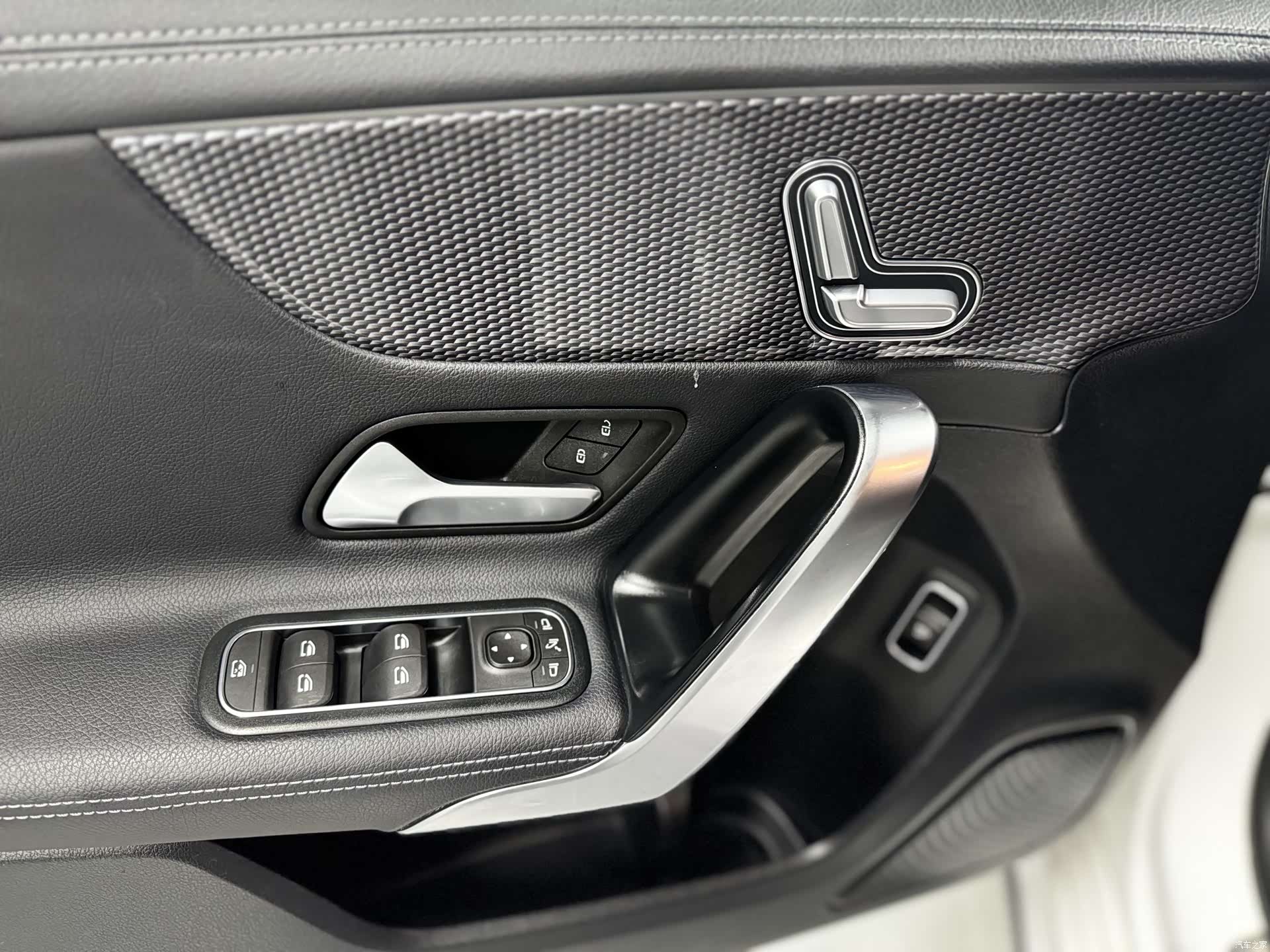 Mercedes-Benz A-Class, 2023 11
