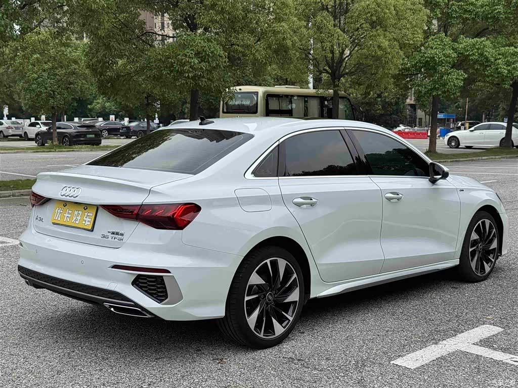 Audi A3, 2023 все фото