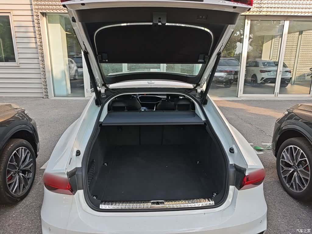 Audi A7, 2024 19