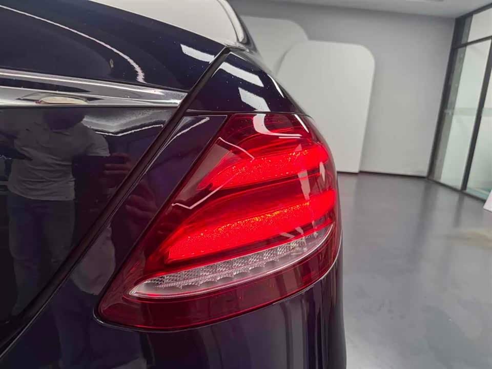 Mercedes-Benz E-class Mercedes-Benz E-class