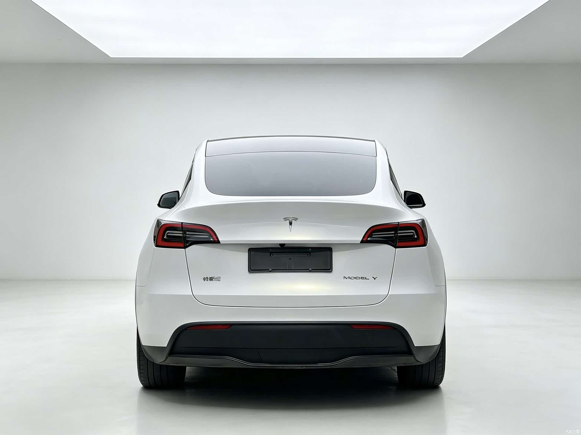 Tesla Model Y, 2024 9