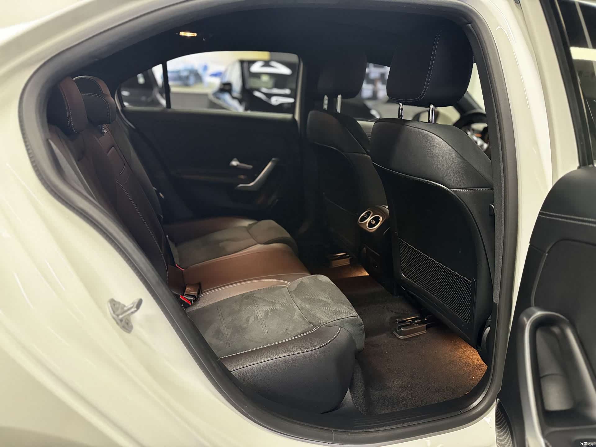 Mercedes-Benz A-Class, 2023 16