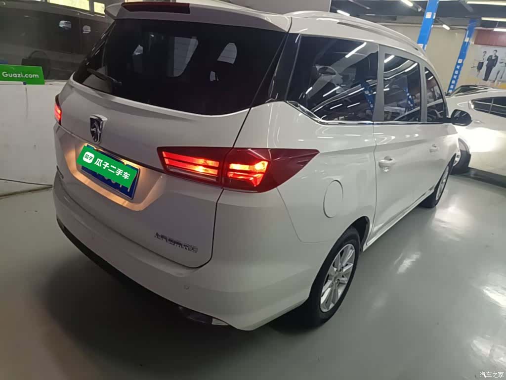 Wuling 360, 2019 7
