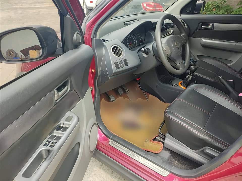 Suzuki Swift Suzuki Swift