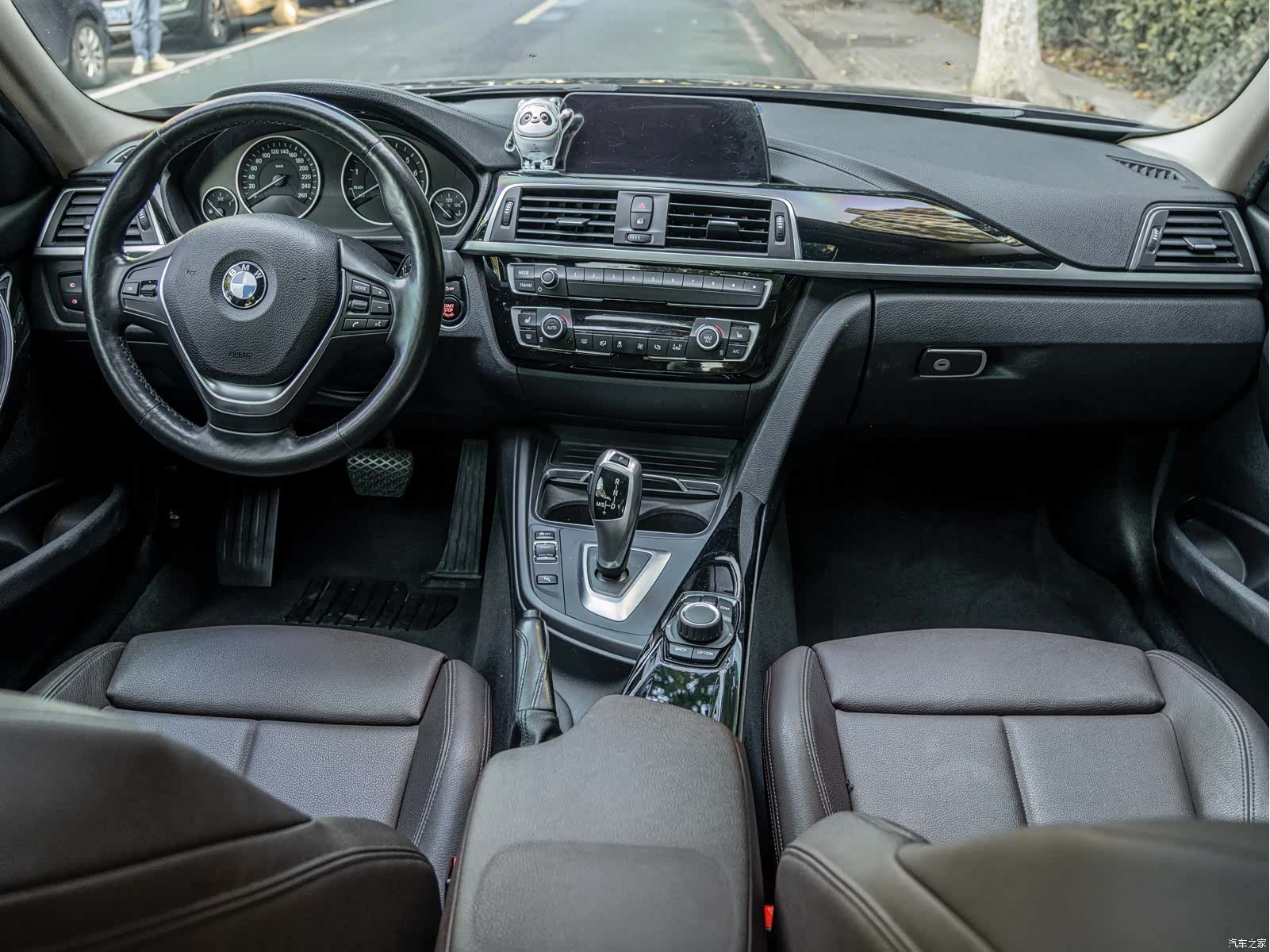 BMW 3 Series, 2018 10