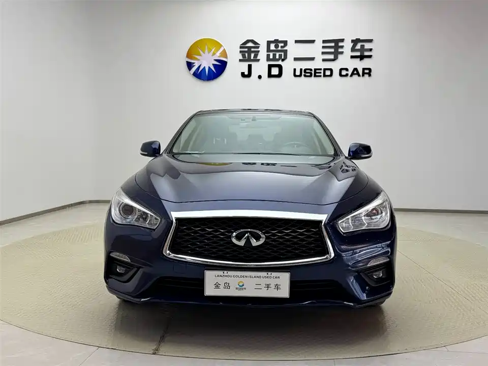 Infiniti Q50L