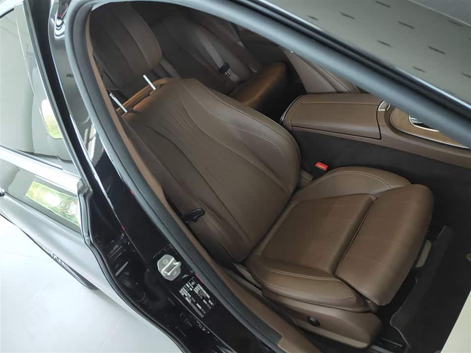 Mercedes-Benz E-class Mercedes-Benz E-class
