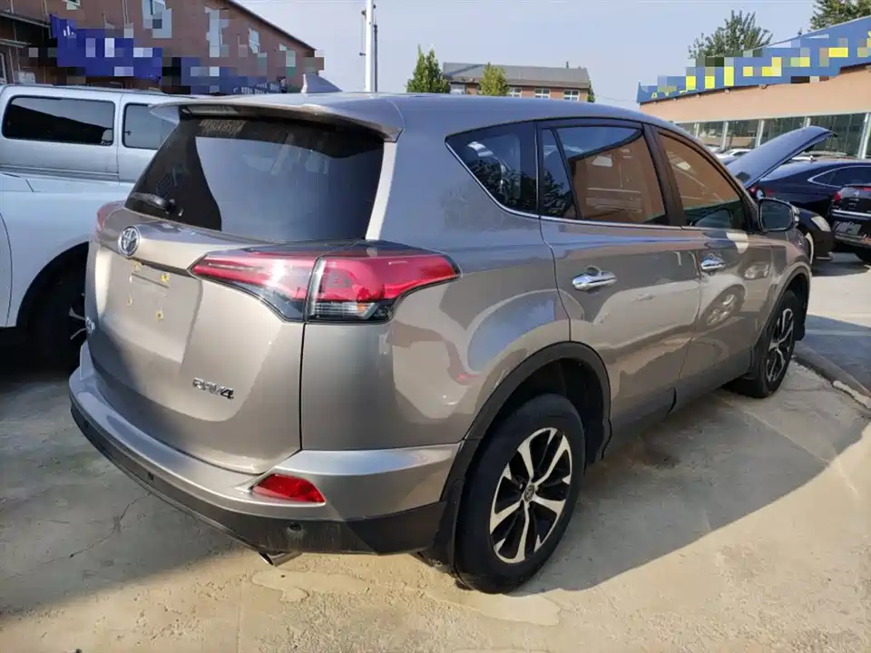 Toyota RAV4 Rongfang