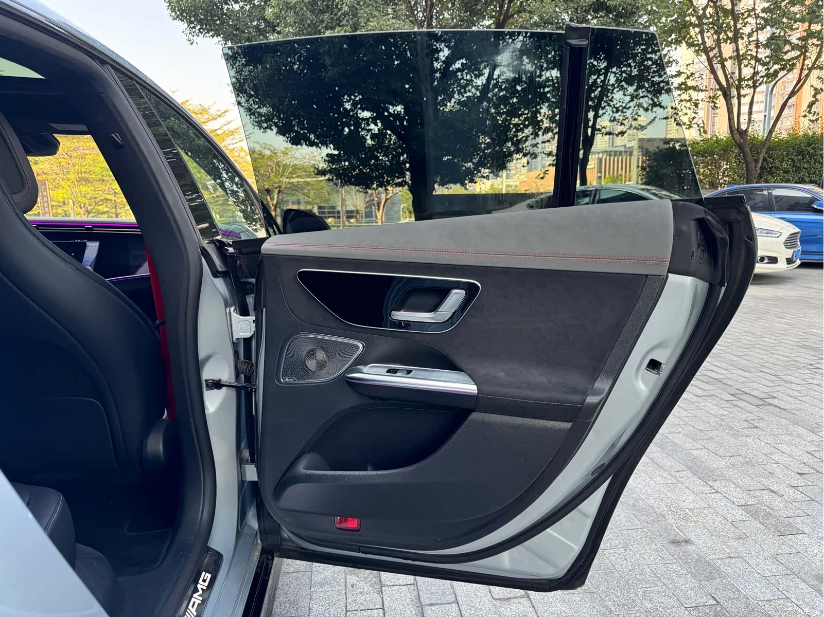 Mercedes-Benz EQE, 2023 16