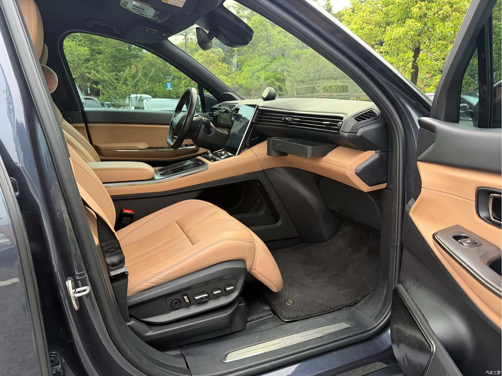 NIO ES8, 2020 15