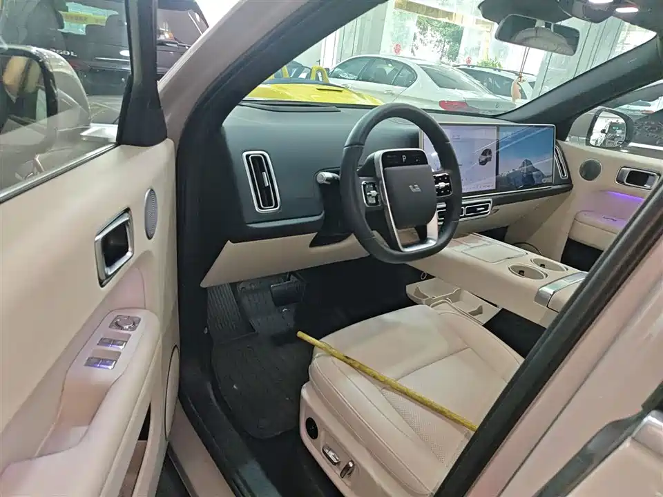Li Auto Ideal L6