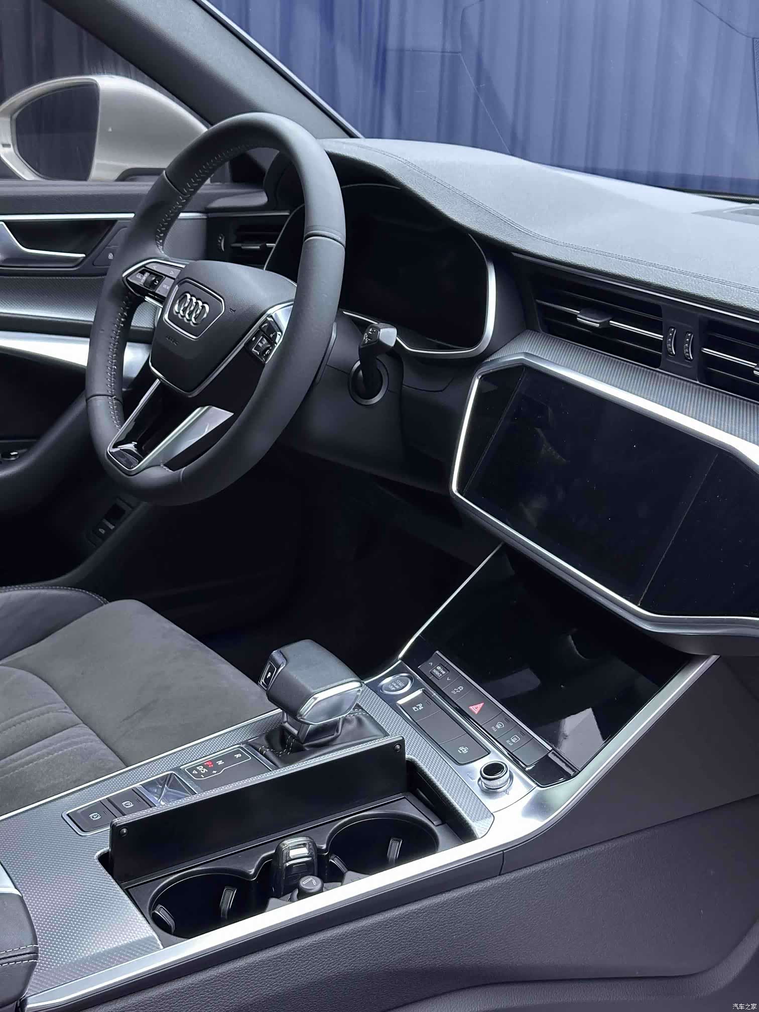 Audi A6L, 2019 9