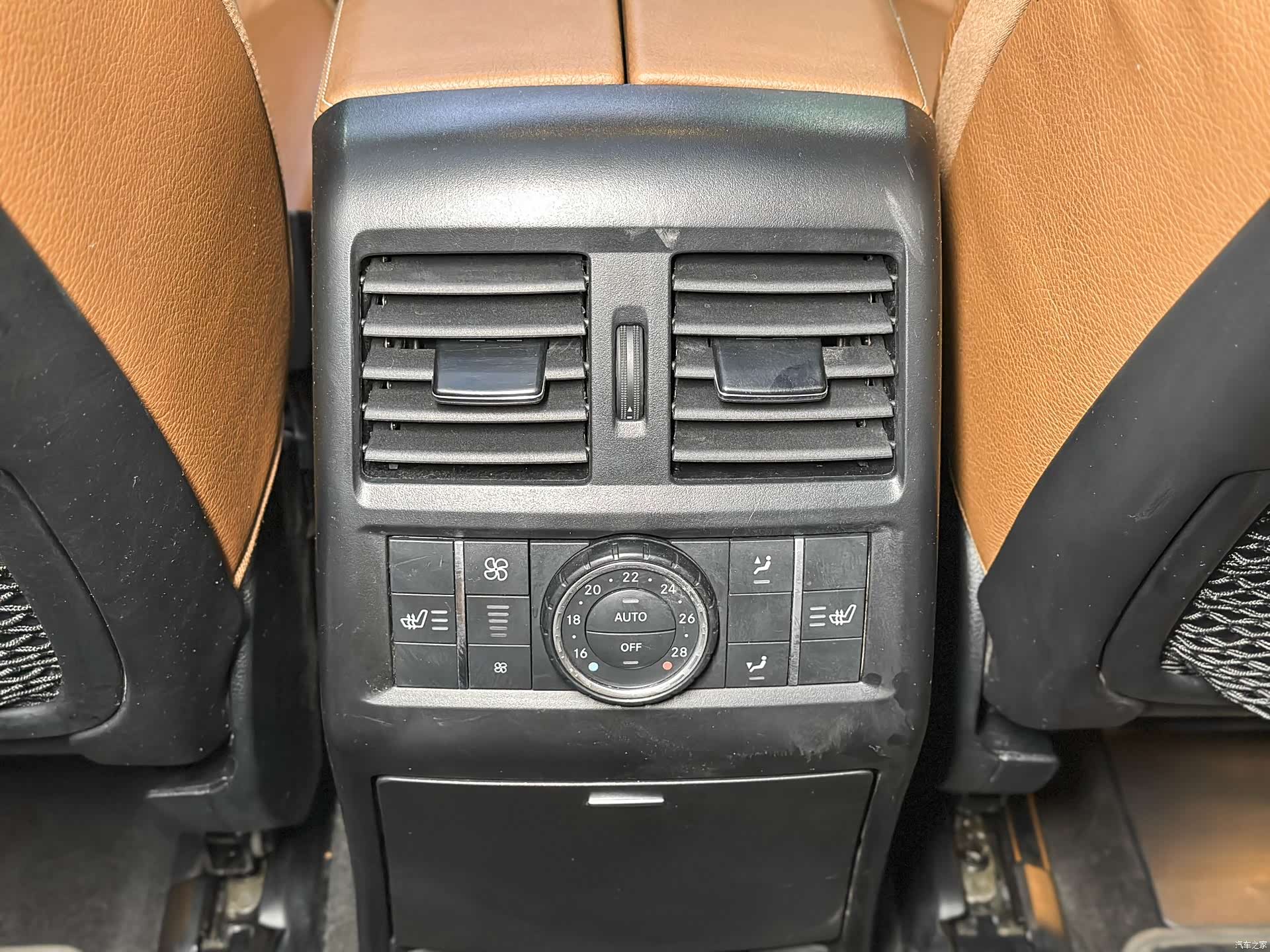 Mercedes-Benz GLS, 2016 22