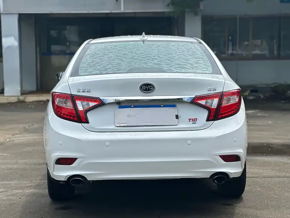 BYD G5