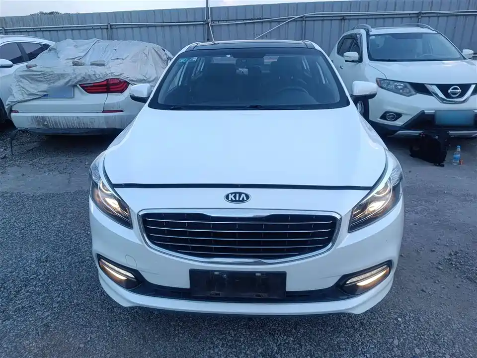 Kia K4