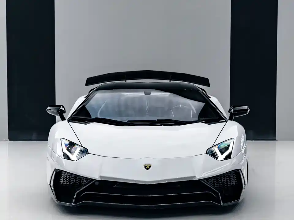 Lamborghini Aventador