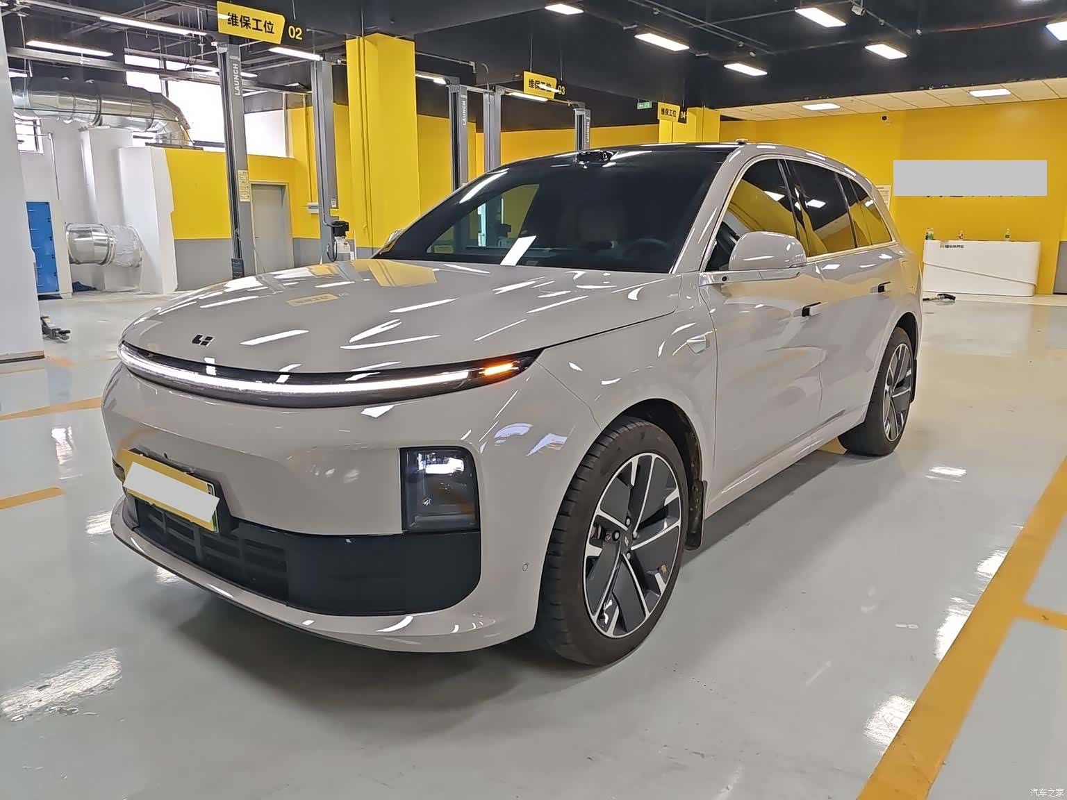 Li Auto L6, 2026 1