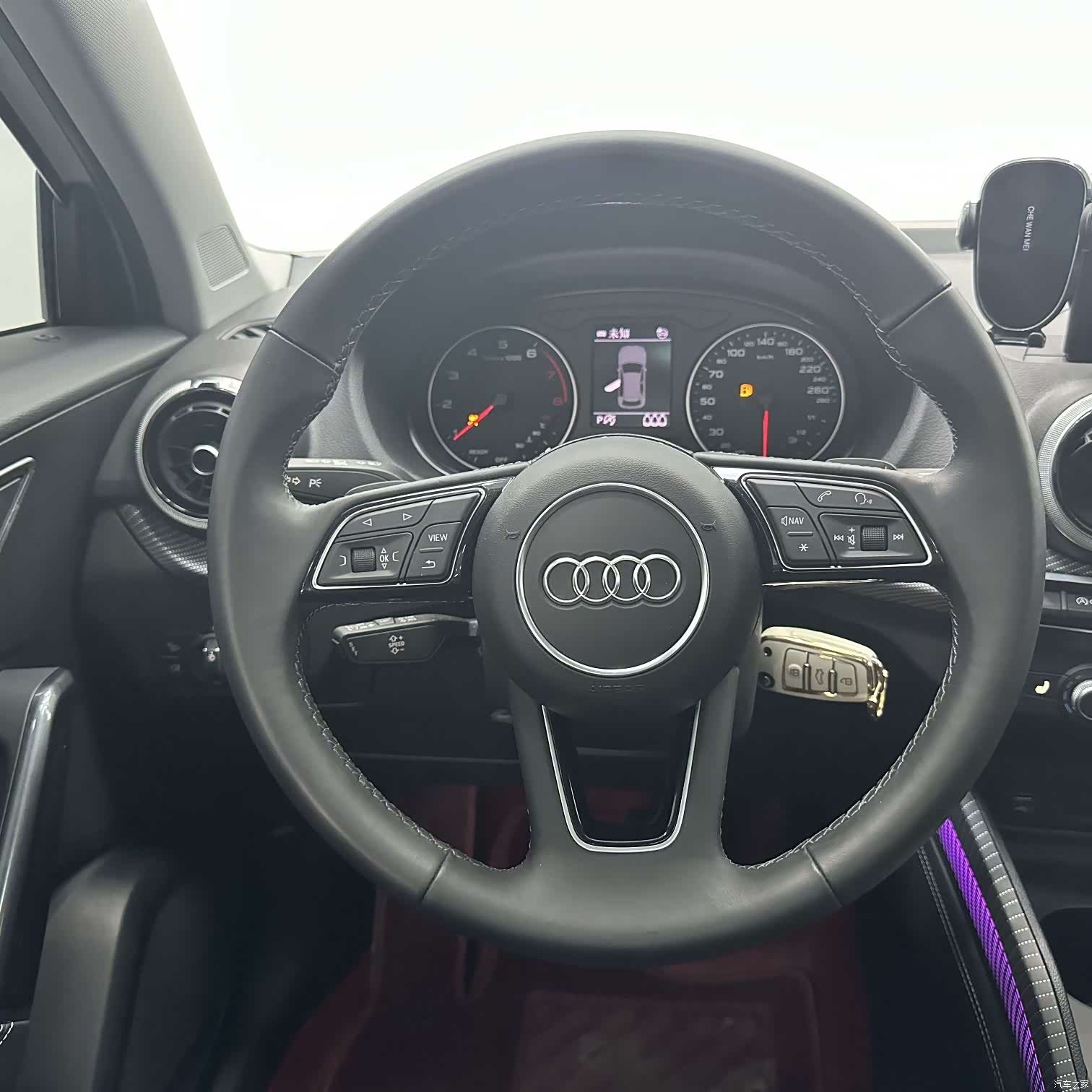 Audi Q2L, 2023 12