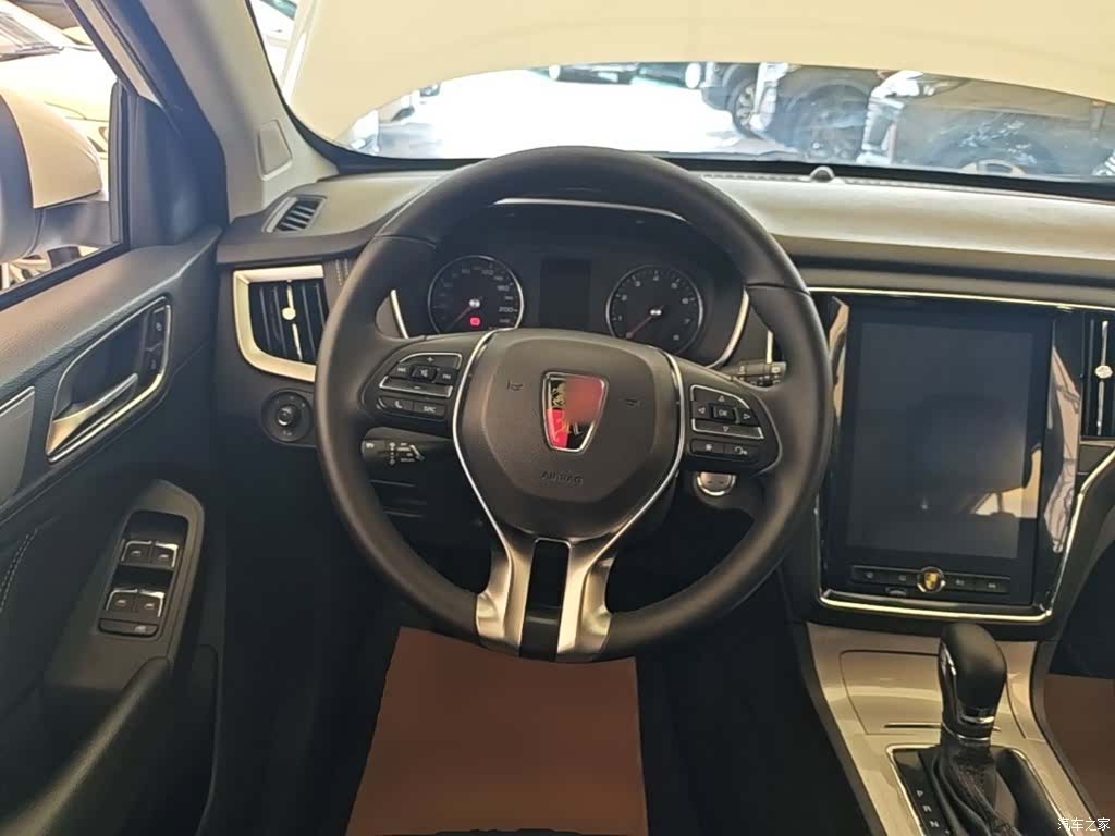 Roewe RX5, 2021 11