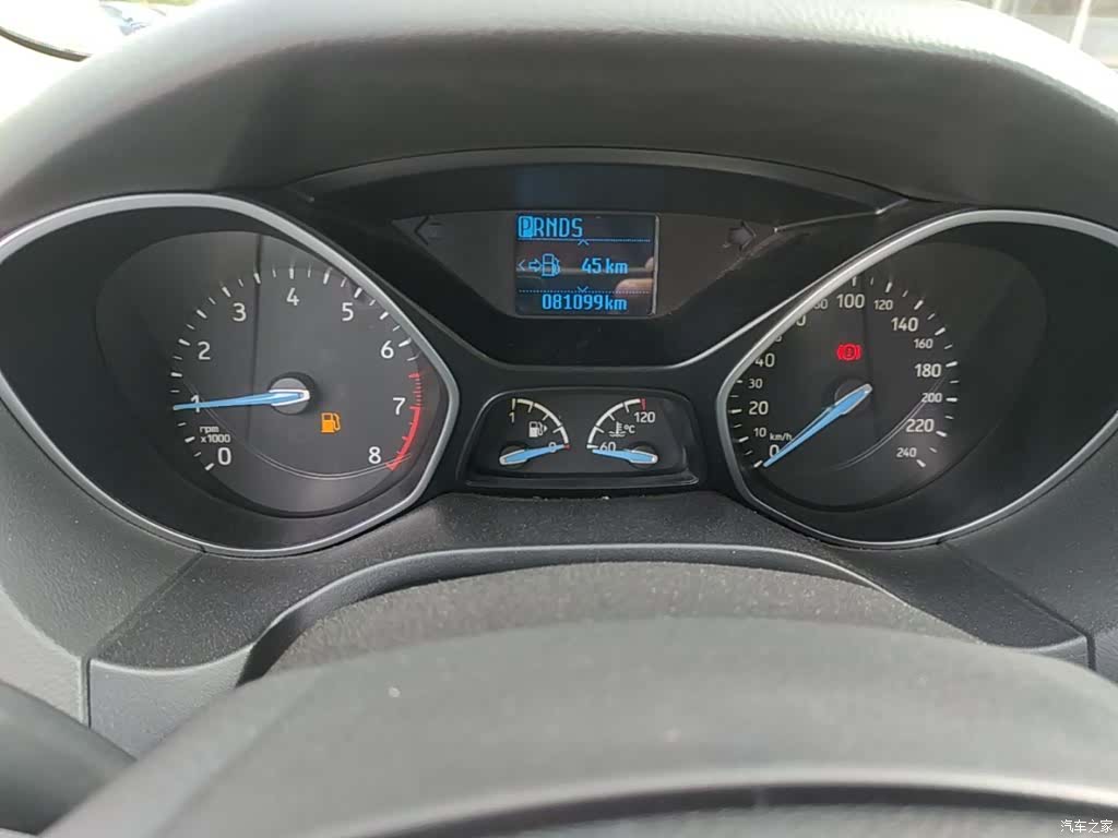 Ford Focus, 2016 12